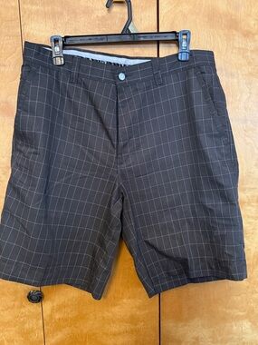 Callaway X Series Gray and pink Stripe Golf Shorts men size 34